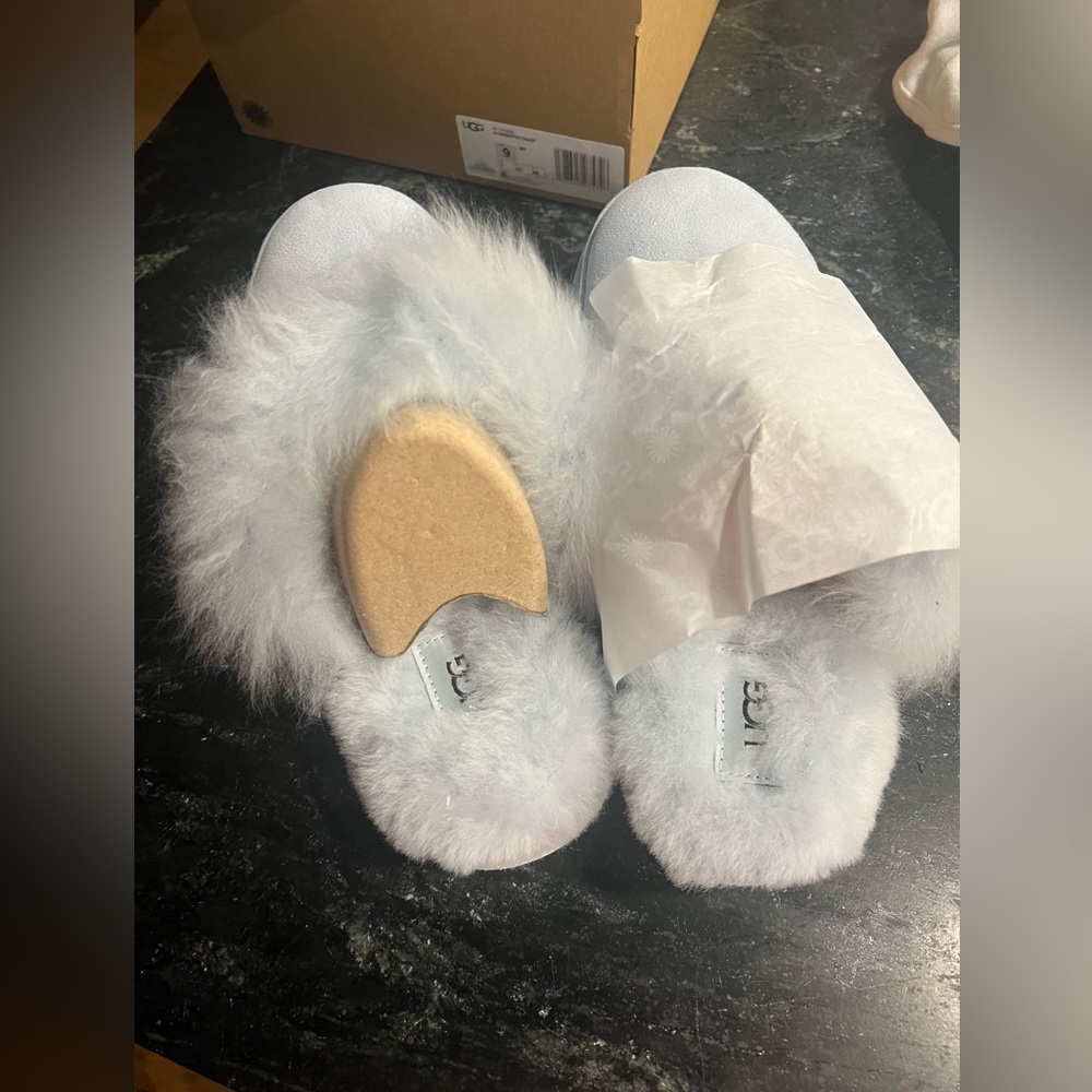 UGG Soft White Fluffy Slippers